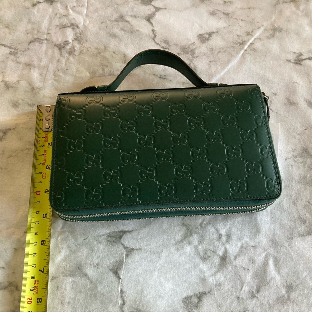 Brand New Gucci zip around clutch wallet - Picture 3 of 13
